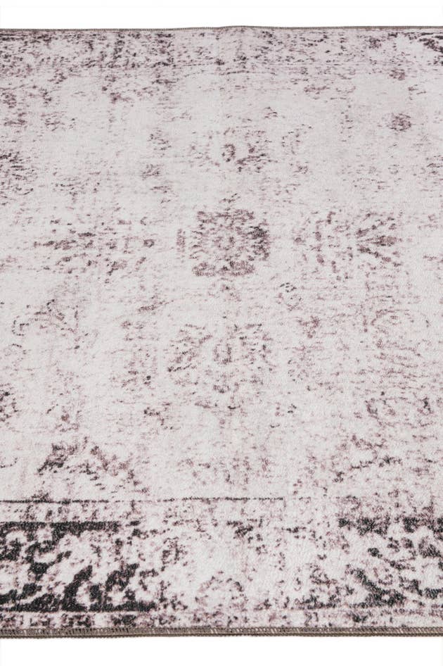 Detail image of 4' 3 x 6' 3 Monaco Washable Rug