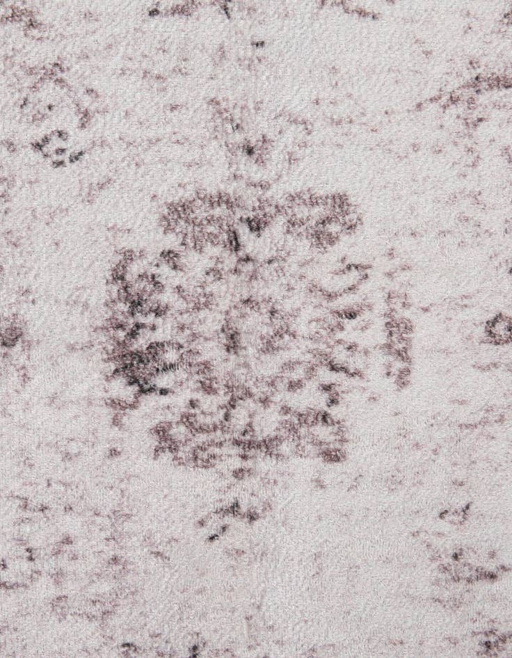 Detail image of 4' 3 x 6' 3 Monaco Washable Rug