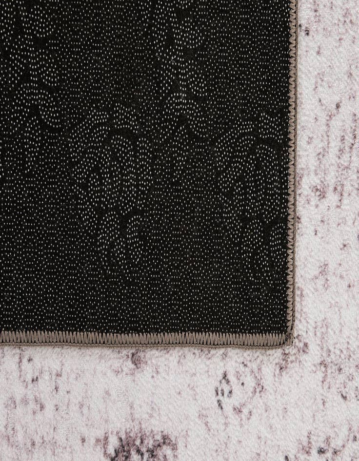 Detail image of 4' 3 x 6' 3 Monaco Washable Rug