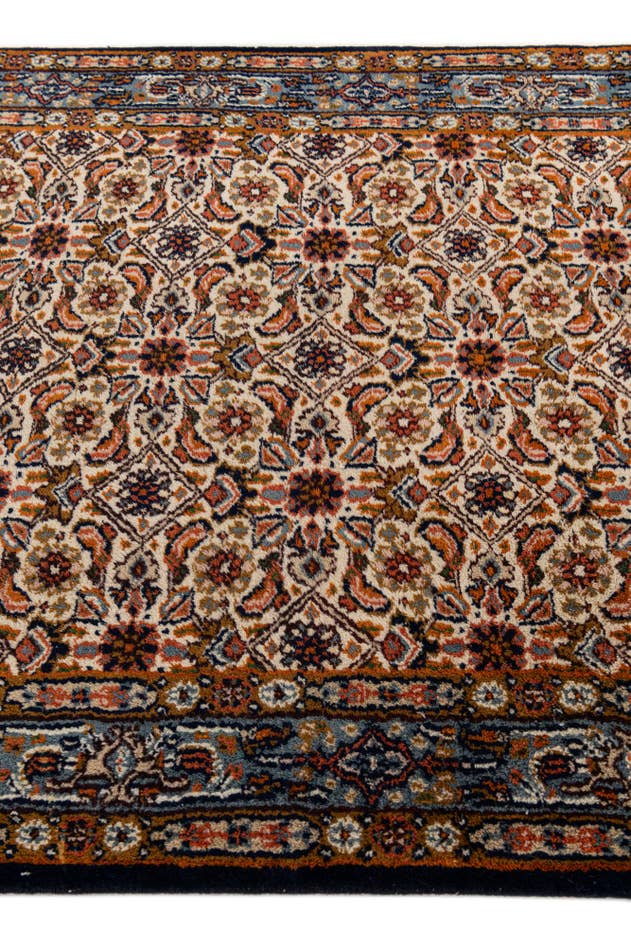 Detail image of 3' x 5' 4 Hand Knotted Mood Wool Rug