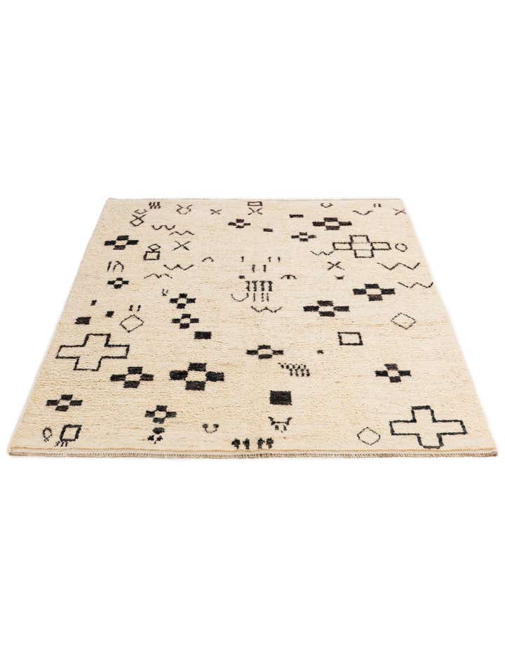 5' x 6' 6 Hand Knotted Moroccan Wool Rug