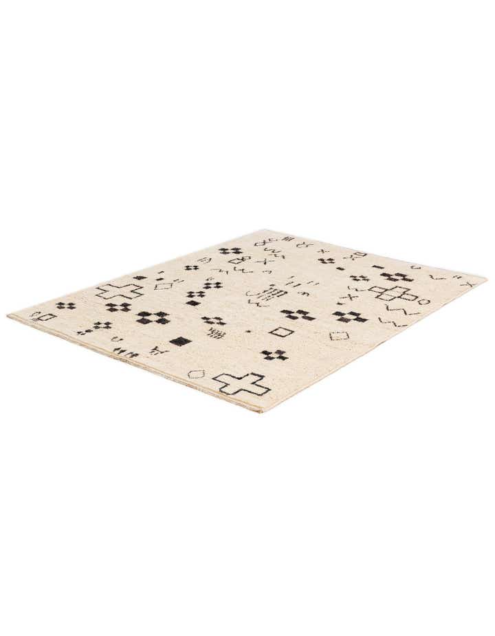 5' x 6' 6 Hand Knotted Moroccan Wool Rug