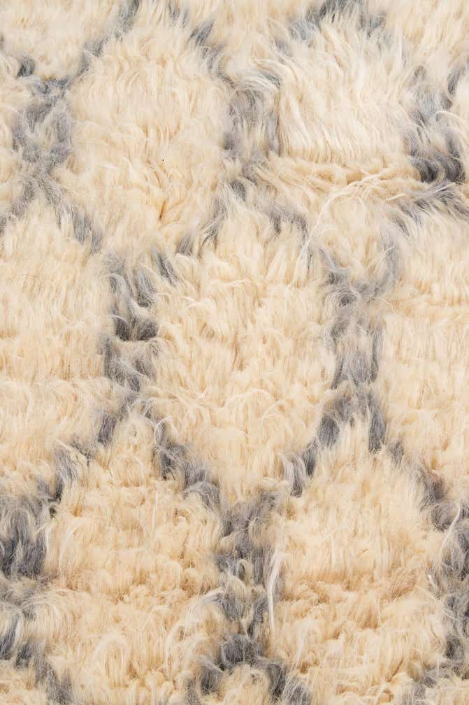 5' 3 x 7' 6 Hand Knotted Moroccan Wool Rug