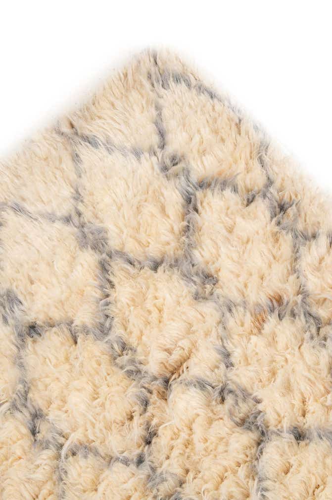 5' 3 x 7' 6 Hand Knotted Moroccan Wool Rug