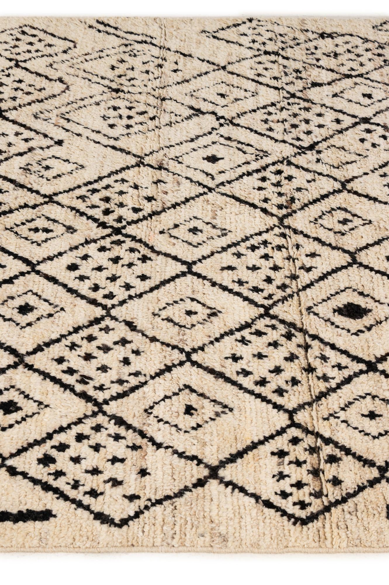 5' 6 x 7' 4 Hand Knotted Moroccan Wool Rug