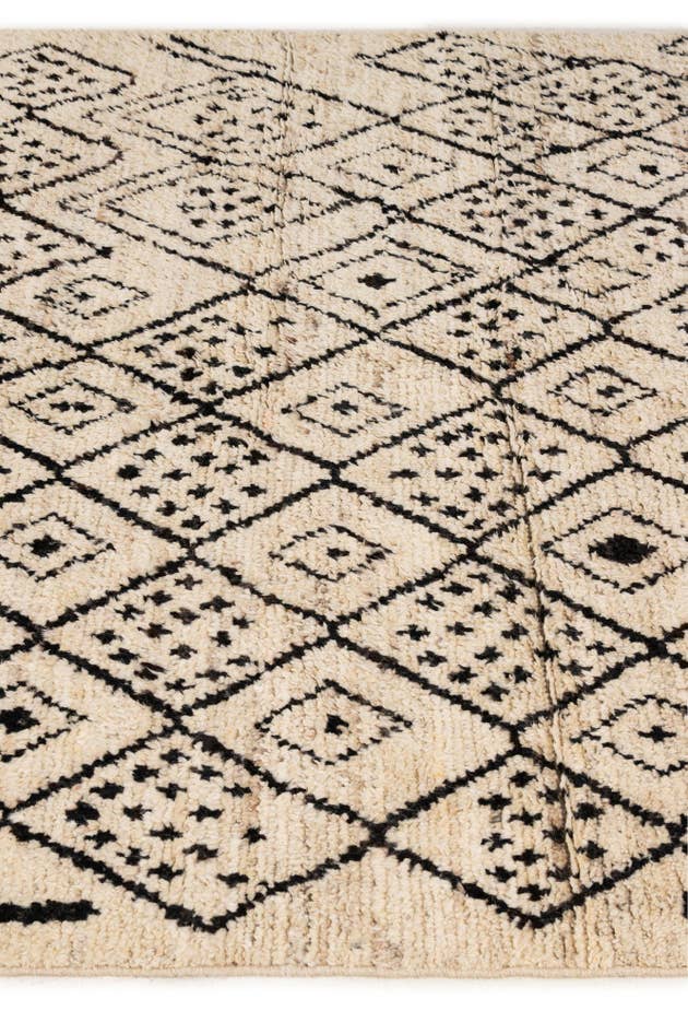 Detail image of 5' 6 x 7' 4 Hand Knotted Moroccan Wool Rug