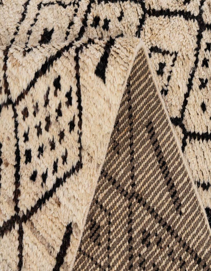 Detail image of 5' 6 x 7' 4  Hand Knotted Moroccan Wool Rug