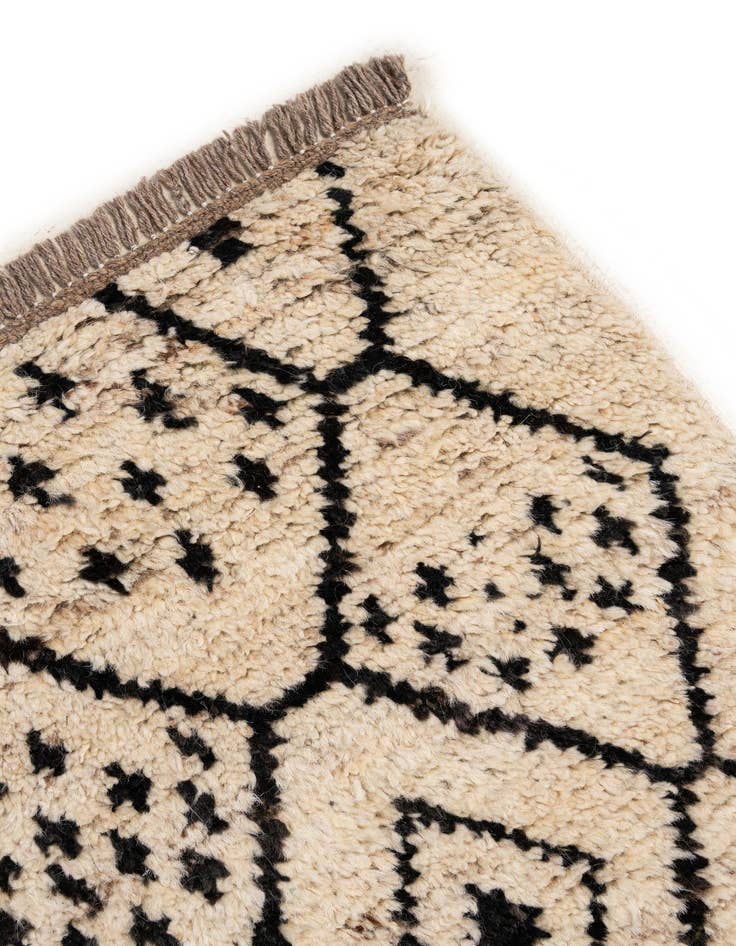 Detail image of 5' 6 x 7' 4  Hand Knotted Moroccan Wool Rug