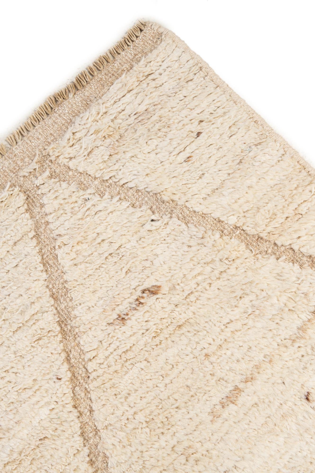 5' 7 x 7' 10 Hand Knotted Moroccan Wool Rug