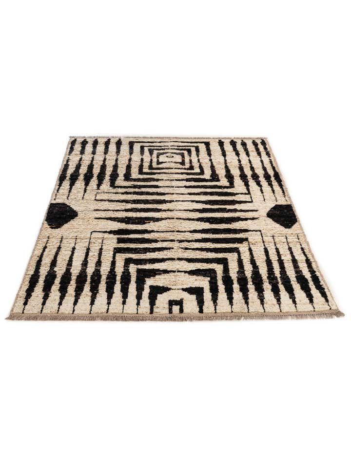 5' 8 x 7' 8 Hand Knotted Moroccan Wool Rug