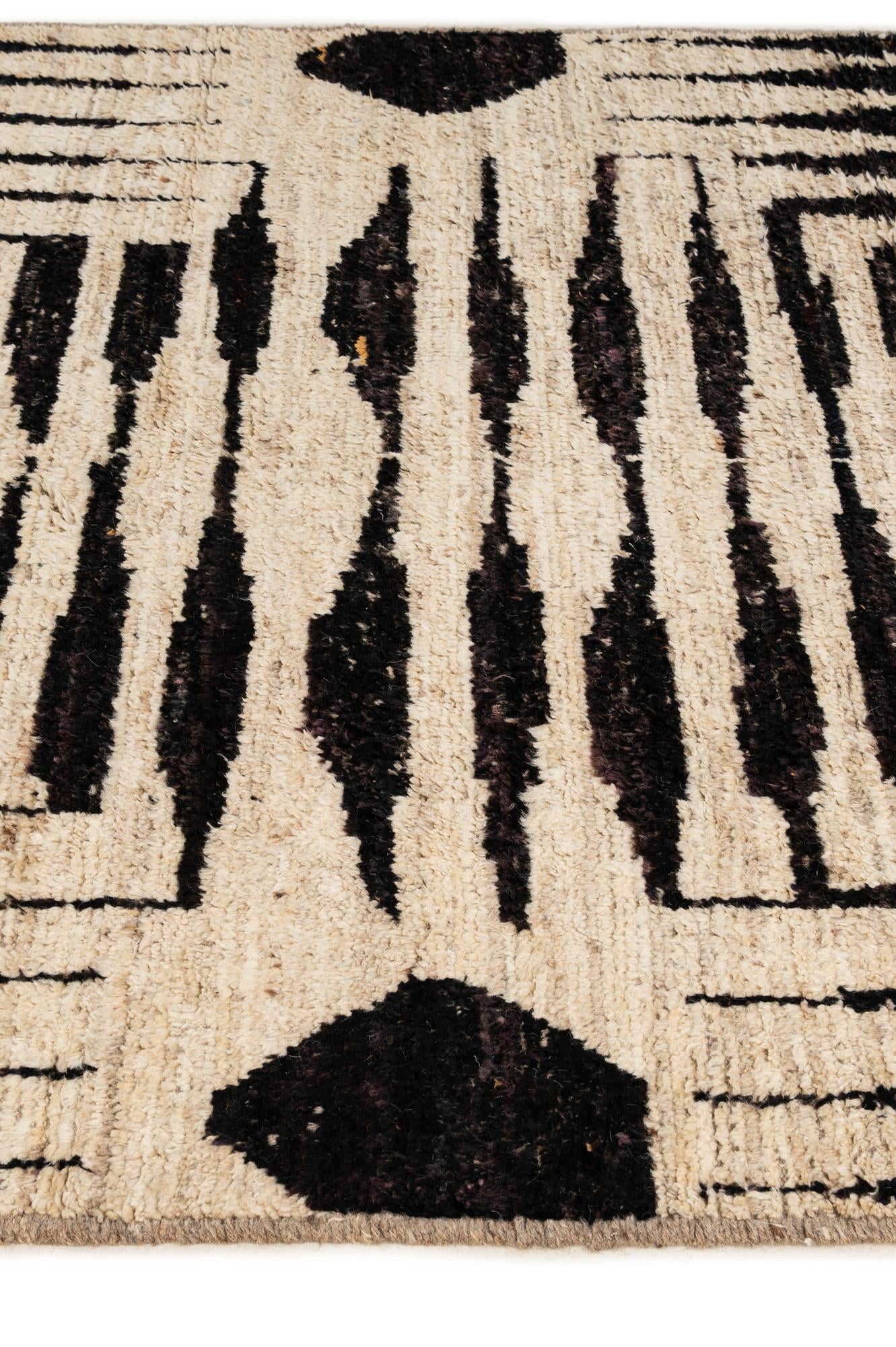 5' 8 x 7' 8 Hand Knotted Moroccan Wool Rug