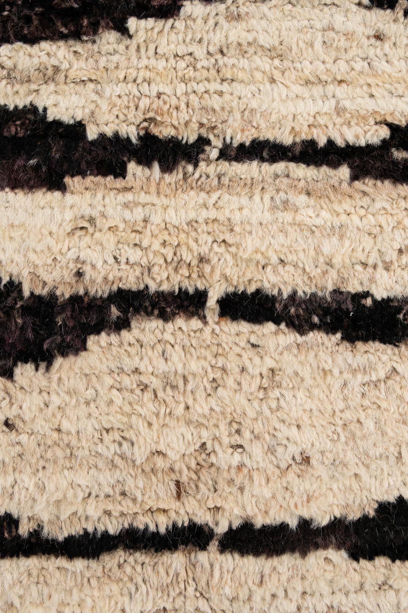 5' 8 x 7' 8 Hand Knotted Moroccan Wool Rug