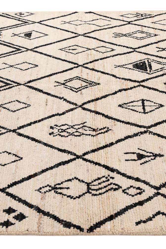 5' 10 x 8' 5 Hand Knotted Moroccan Wool Rug