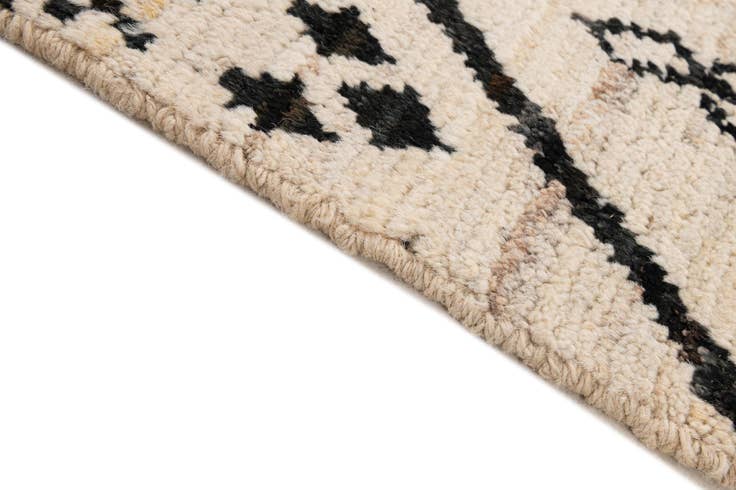 Detail image of 5' 10 x 8' 5 Hand Knotted Moroccan Wool Rug