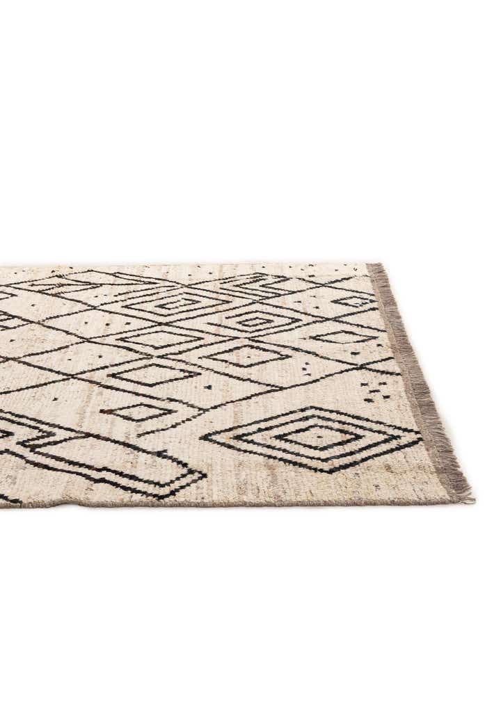 5' 11 x 7' 9 Hand Knotted Moroccan Wool Rug