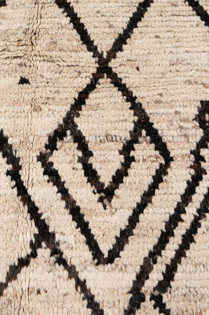 5' 11 x 7' 9 Hand Knotted Moroccan Wool Rug