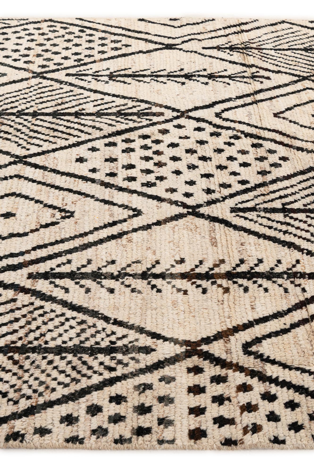 5' 11 x 7' 11 Hand Knotted Moroccan Wool Rug
