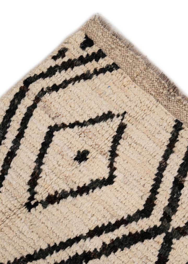 5' 11 x 7' 11 Hand Knotted Moroccan Wool Rug