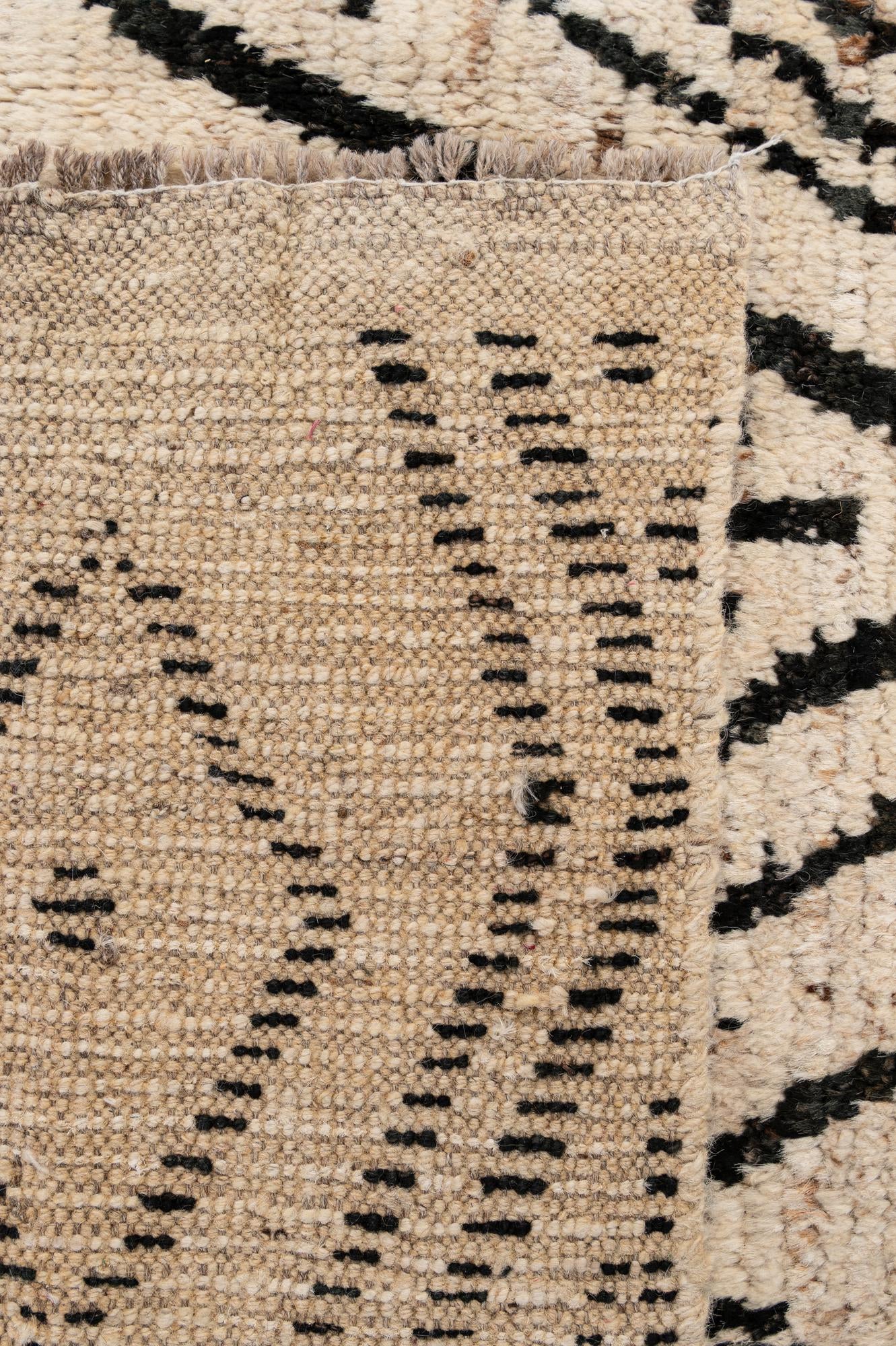 5' 11 x 7' 11 Hand Knotted Moroccan Wool Rug