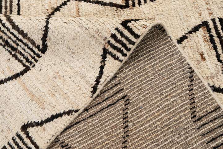 6' 8 x 9' 10 Hand Knotted Moroccan Wool Rug