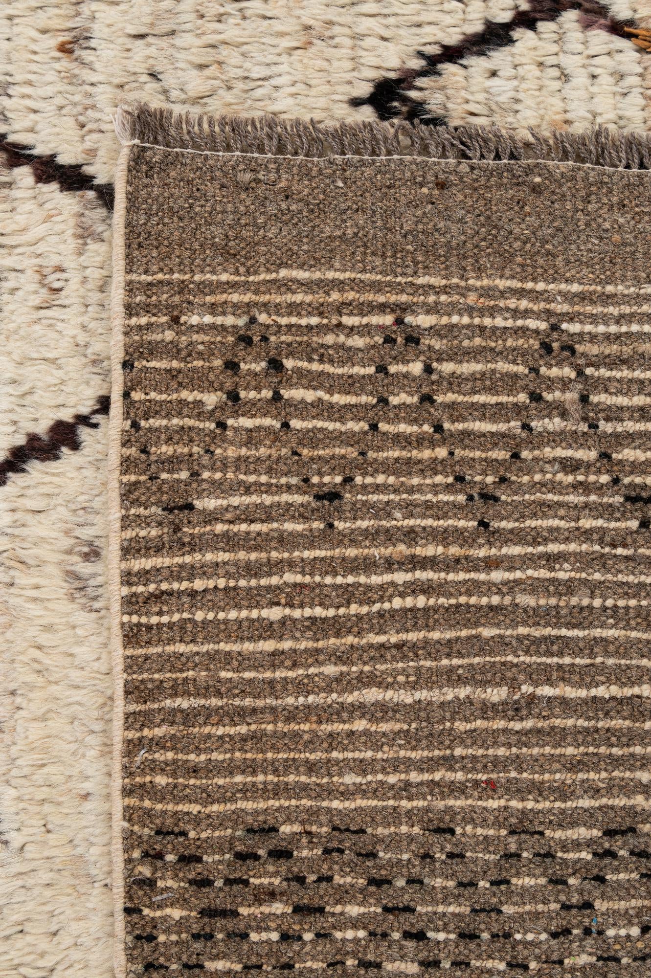 8' 1 x 9' 9 Hand Knotted Moroccan Wool Rug
