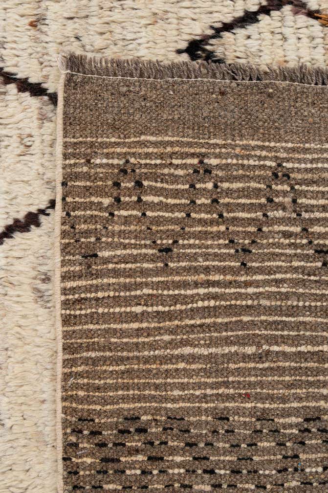8' 1 x 9' 9 Hand Knotted Moroccan Wool Rug