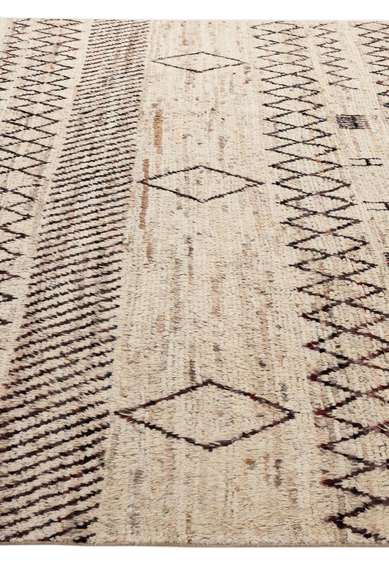 8' 1 x 9' 9 Hand Knotted Moroccan Wool Rug