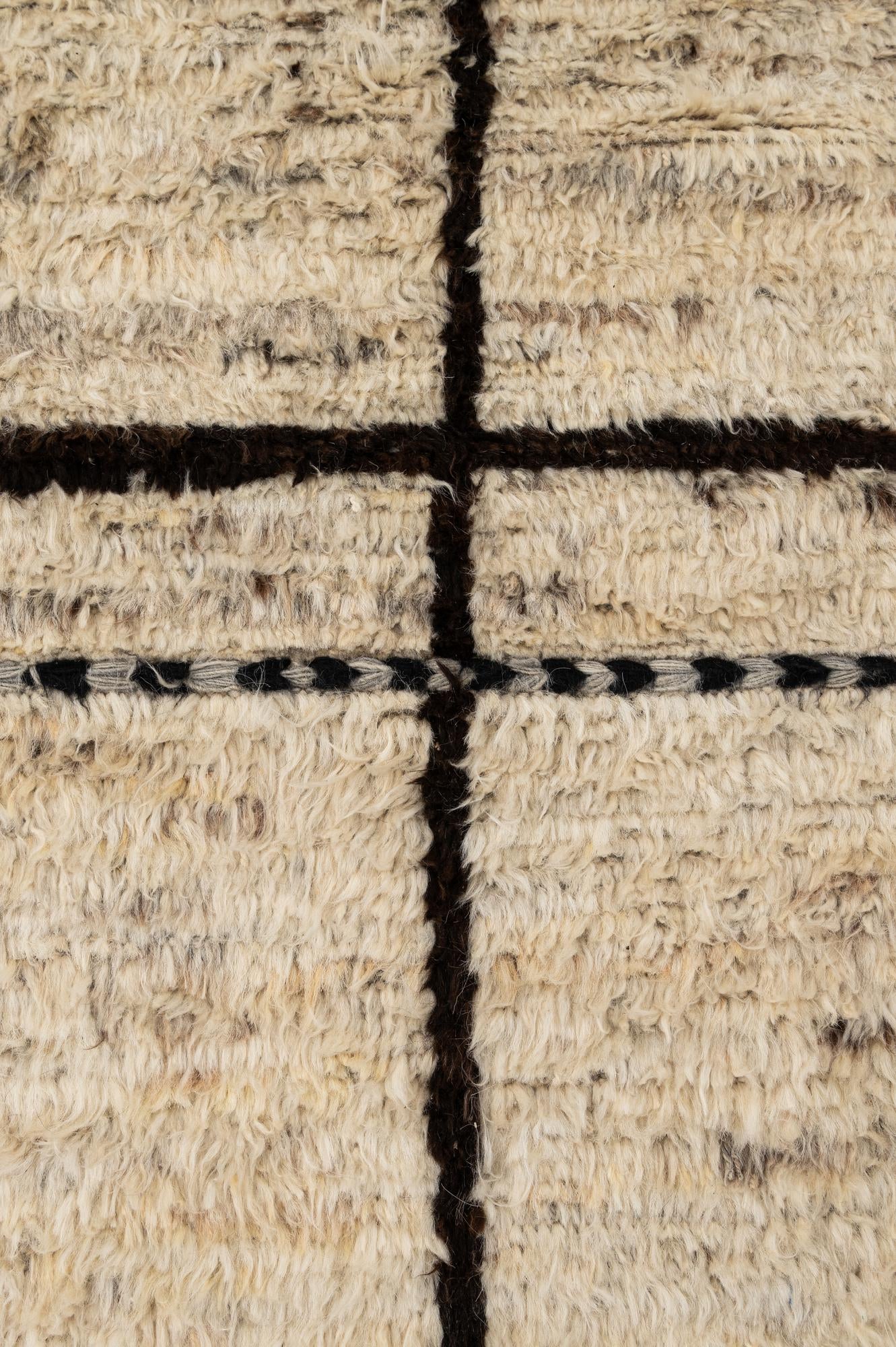 8' 5 x 10' 7 Hand Knotted Moroccan Wool Rug