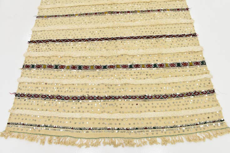 Detail image of 5' 7 x 8' 5 Hand Knotted Moroccan Wool Rug