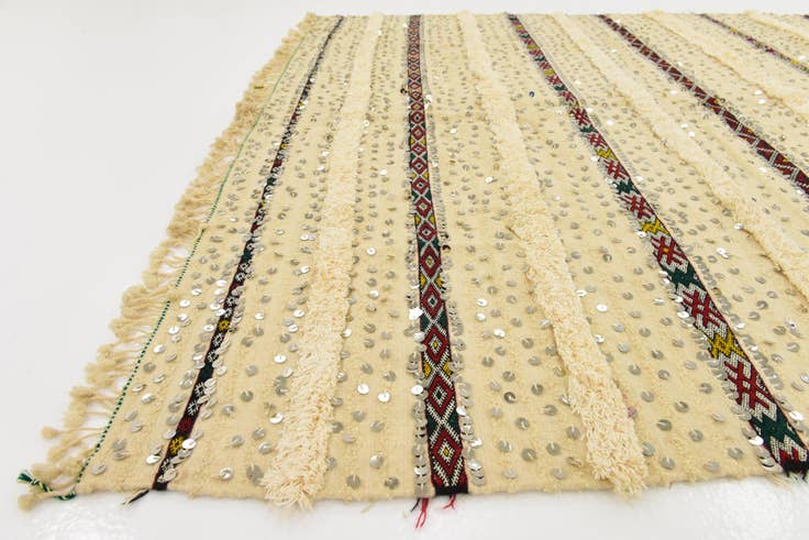 Detail image of 5' 7 x 8' 5 Hand Knotted Moroccan Wool Rug