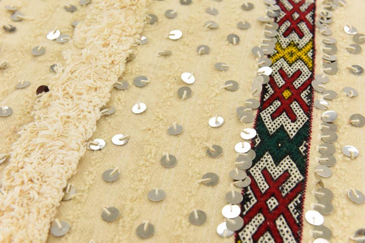 Detail image of 5' 7 x 8' 5 Hand Knotted Moroccan Wool Rug