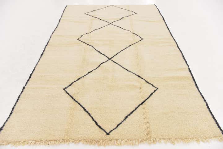6' x 9' 8 Hand Knotted Moroccan Wool Rug