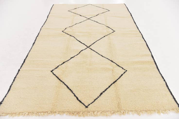 Detail image of 6' x 9' 8 Hand Knotted Moroccan Wool Rug