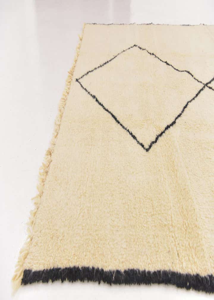6' x 9' 8 Hand Knotted Moroccan Wool Rug