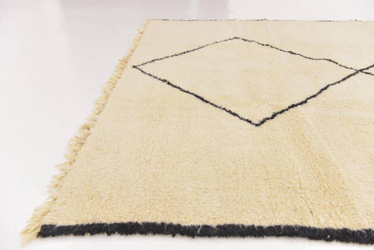 Detail image of 6' x 9' 8 Hand Knotted Moroccan Wool Rug