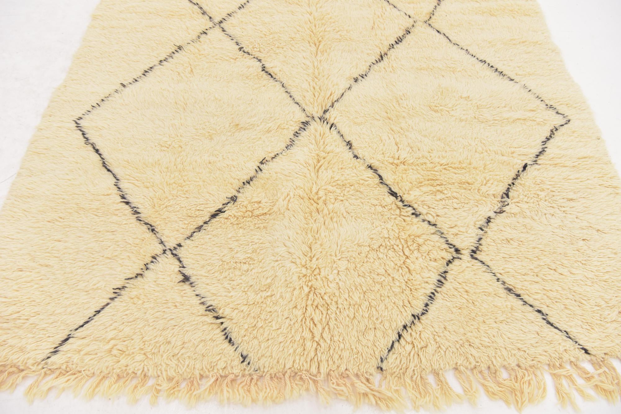 5' 9 x 9' Hand Knotted Moroccan Wool Rug