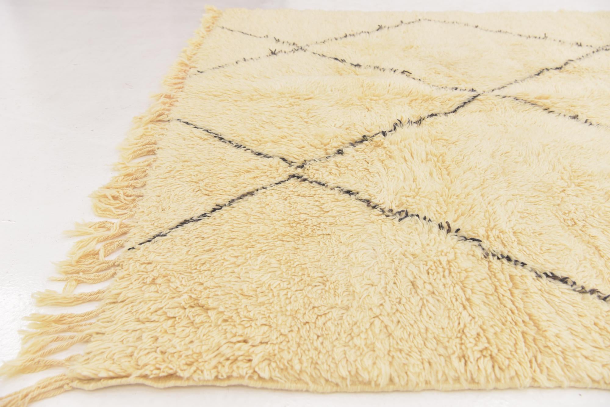 5' 9 x 9' Hand Knotted Moroccan Wool Rug