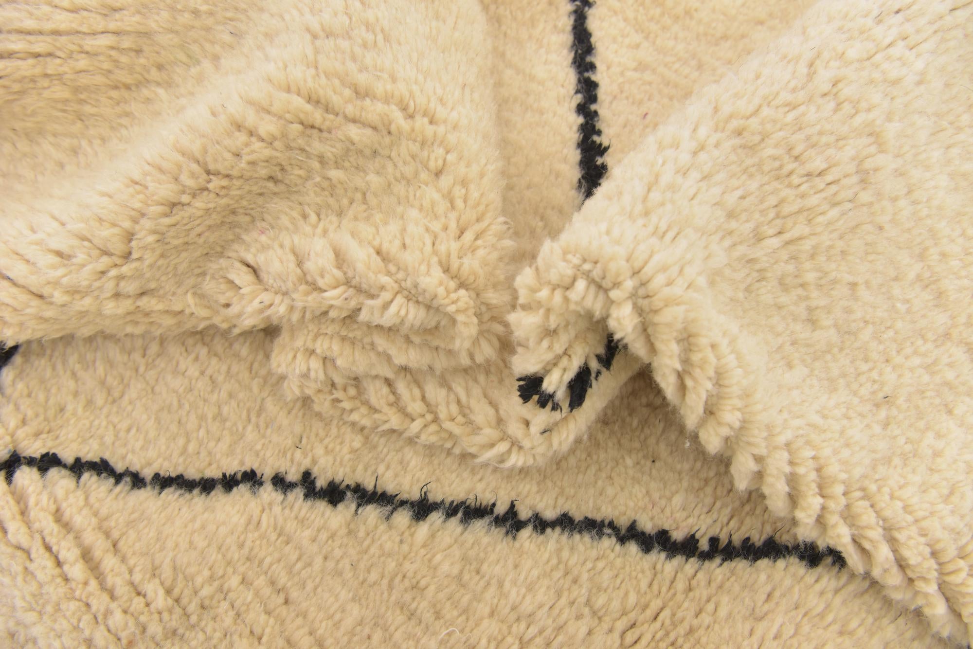 6' 10 x 9' 7 Hand Knotted Moroccan Wool Rug