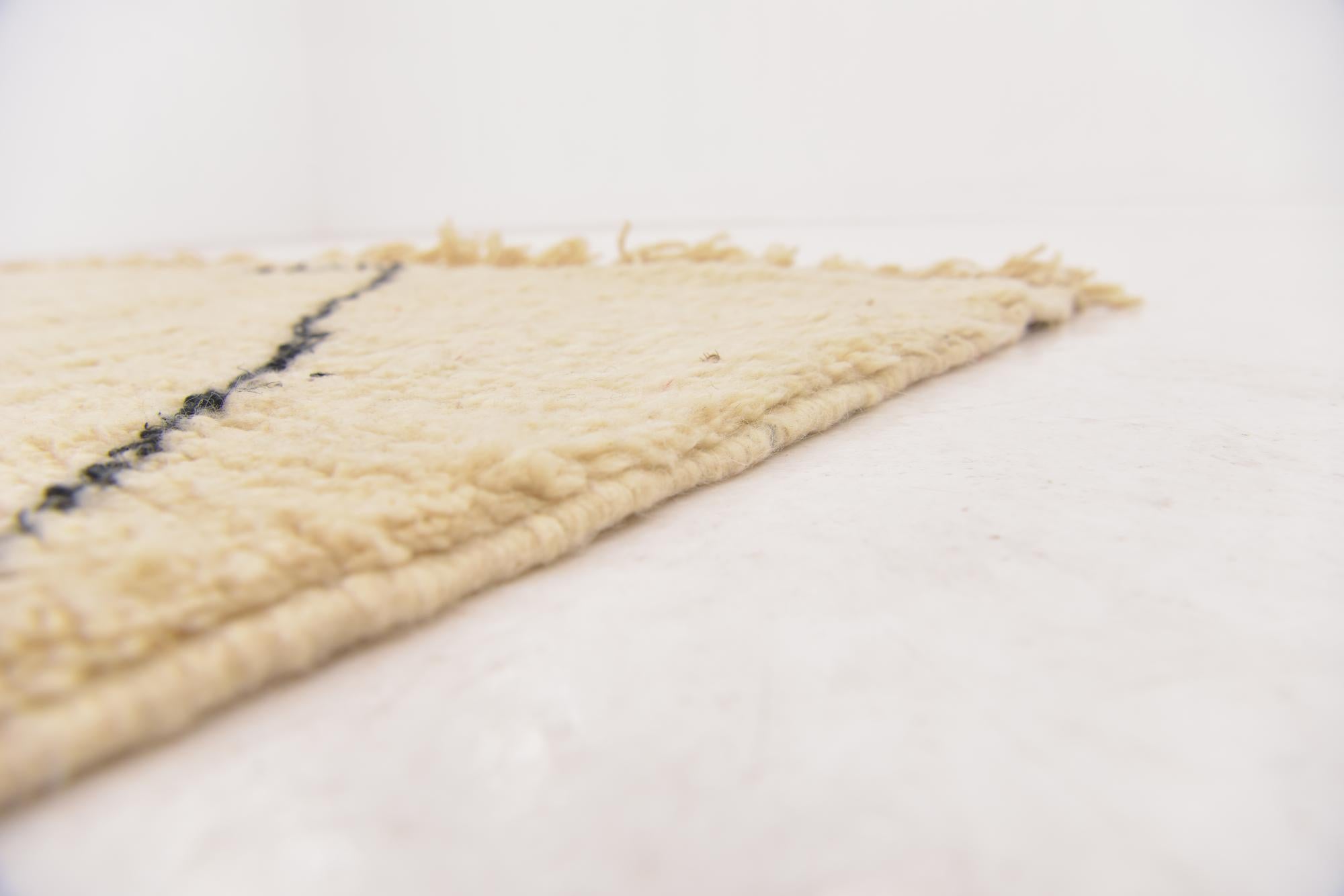 6' 10 x 9' 7 Hand Knotted Moroccan Wool Rug