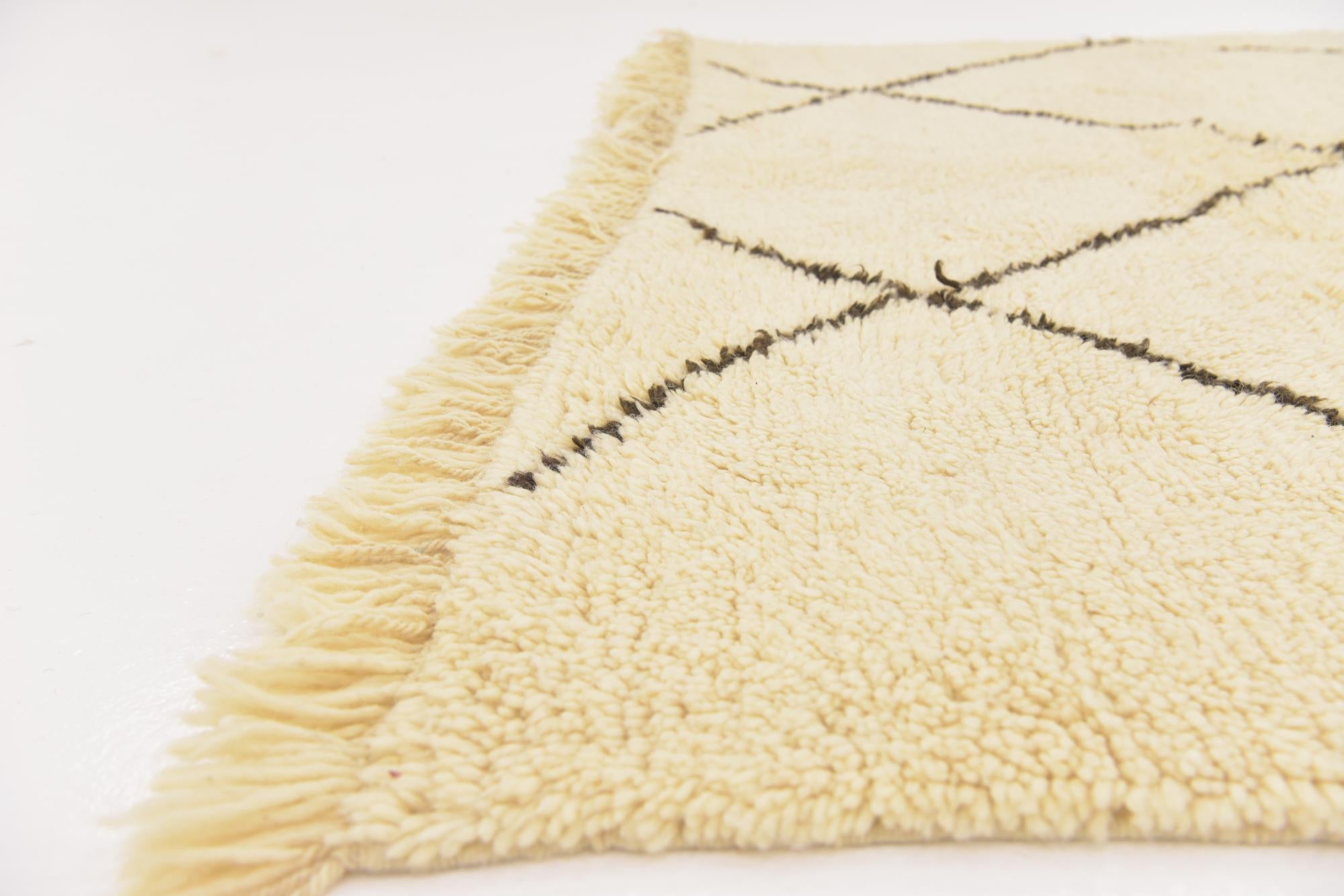 6' 10 x 9' 9 Hand Knotted Moroccan Wool Rug