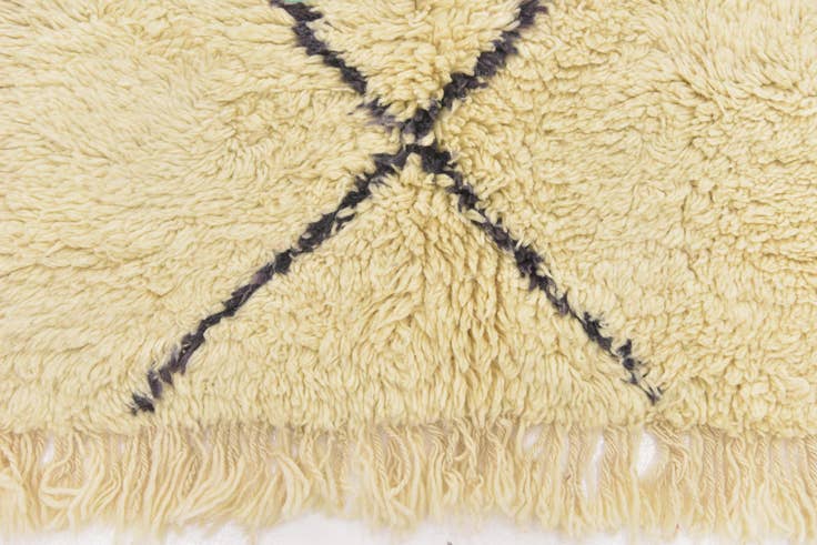 Detail image of 6' 9 x 9' 9 Hand Knotted Moroccan Wool Rug