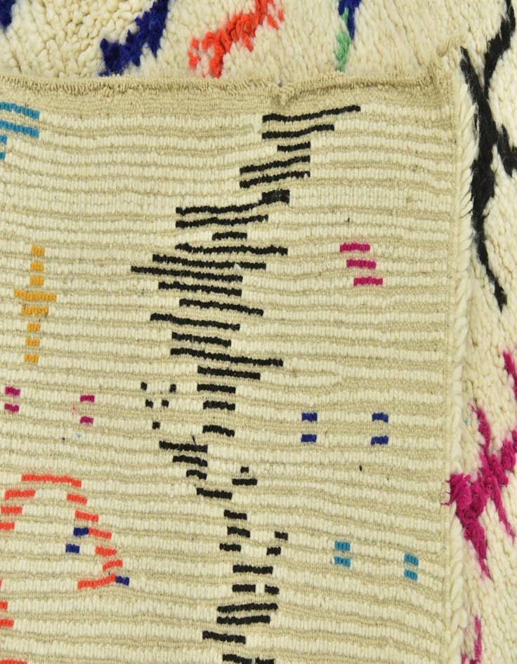 Detail image of 7' x 9' 5 Hand Knotted Moroccan Wool Rug