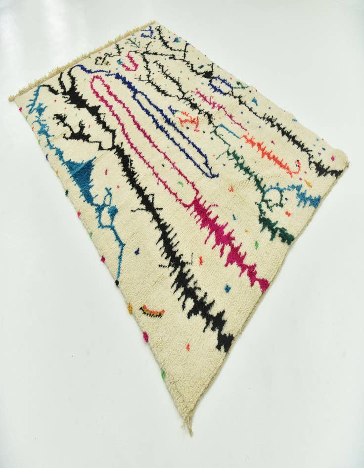 Detail image of 7' x 9' 5 Hand Knotted Moroccan Wool Rug