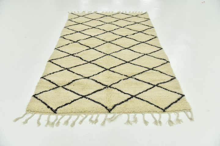 5' x 8' 2 Hand Knotted Moroccan Wool Rug