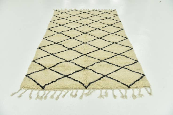 Detail image of 5' x 8' 2 Hand Knotted Moroccan Wool Rug