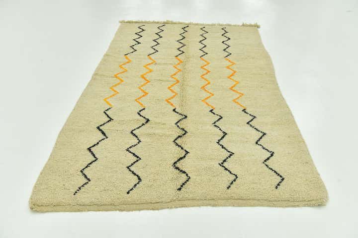 5' x 8' 5 Hand Knotted Moroccan Wool Rug