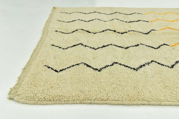5' x 8' 5 Hand Knotted Moroccan Wool Rug