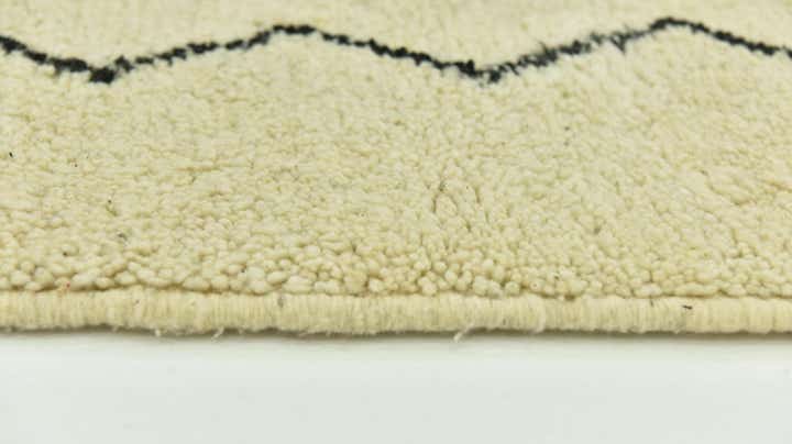 5' x 8' 5 Hand Knotted Moroccan Wool Rug