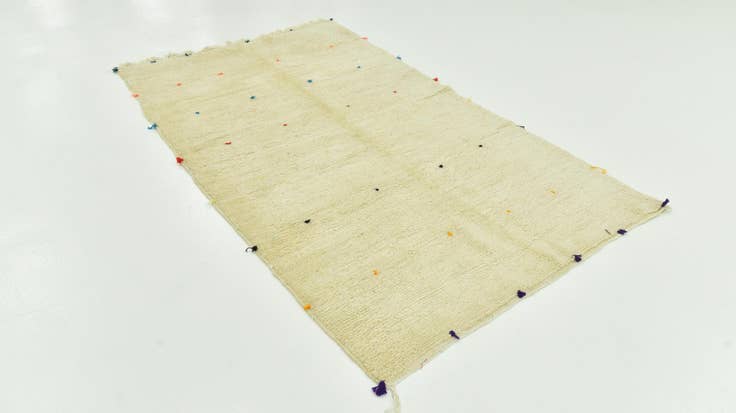 Detail image of 4' 7 x 7' 8 Hand Knotted Moroccan Wool Rug