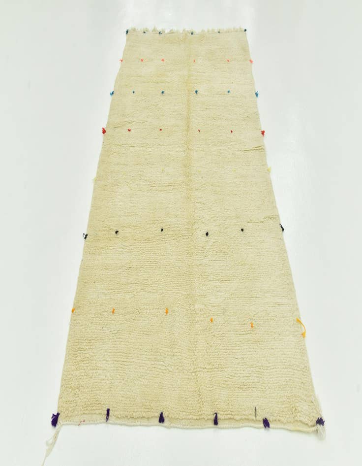 Detail image of 4' 7 x 7' 8 Hand Knotted Moroccan Wool Rug